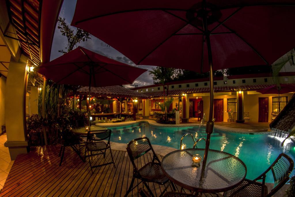 Hotel Iguana Verde Orotina Exteriör bild