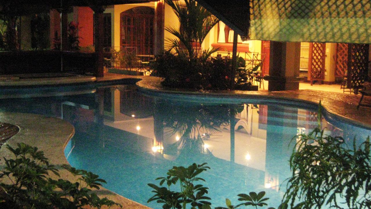 Hotel Iguana Verde Orotina Exteriör bild