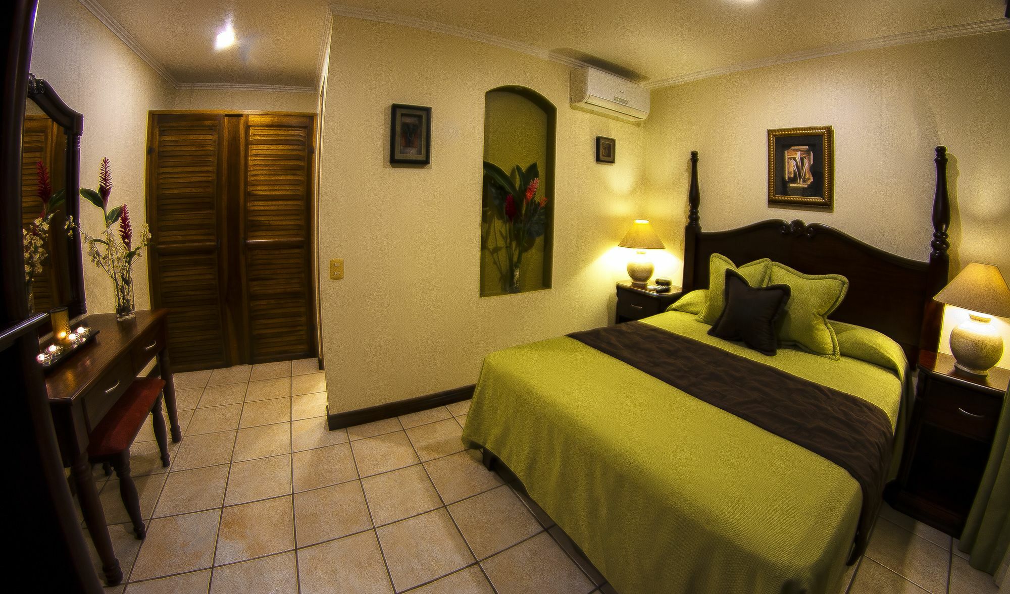 Hotel Iguana Verde Orotina Exteriör bild